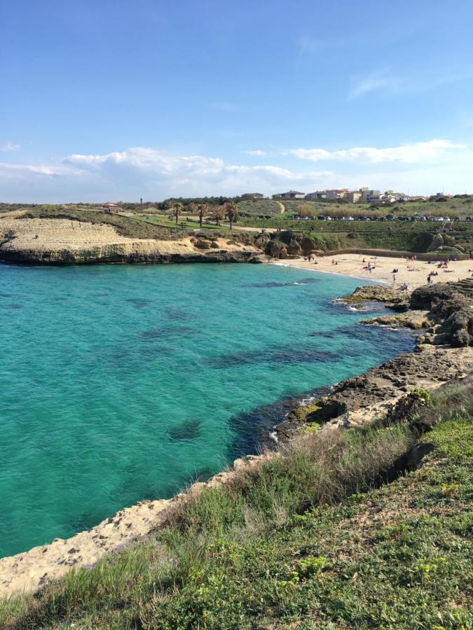 B&B La Finestra Sul Porto Porto Torres Exterior photo