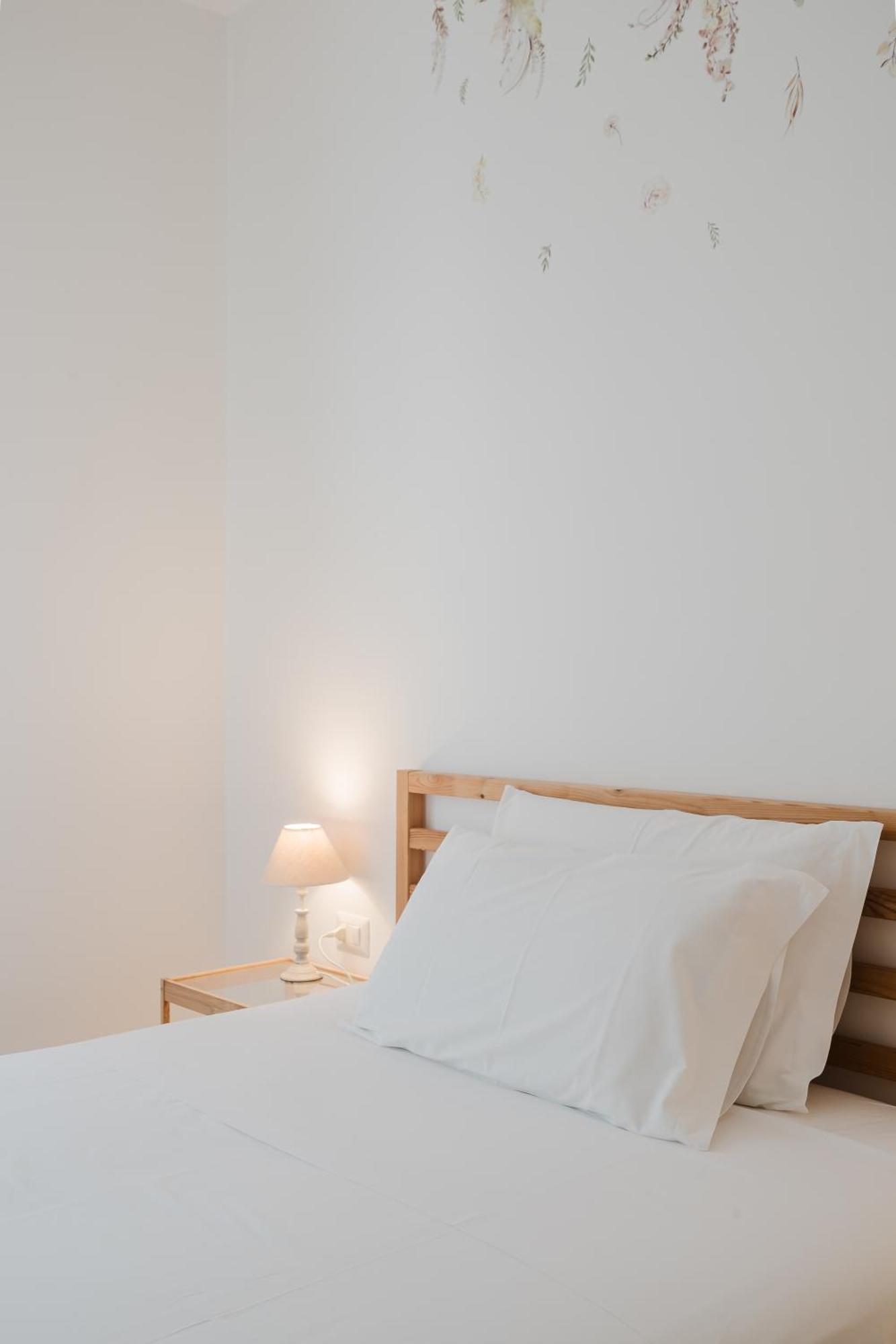 B&B La Finestra Sul Porto Porto Torres Exterior photo
